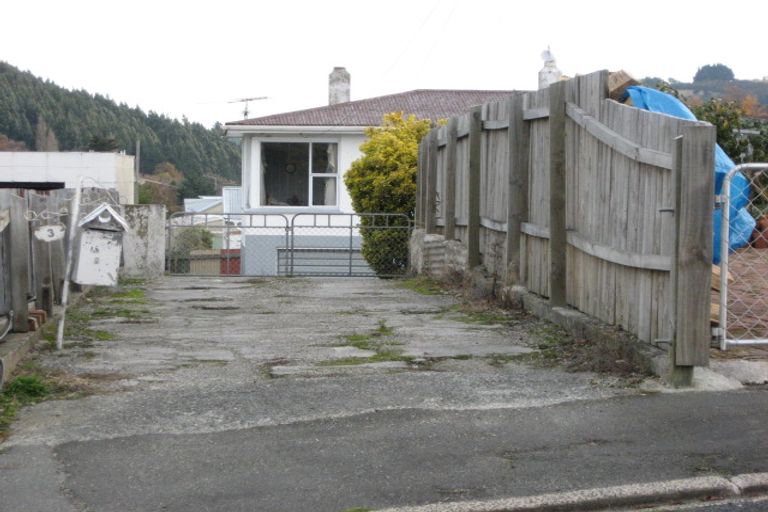 Photo of property in 3 Beresford Street, Kaikorai, Dunedin, 9010