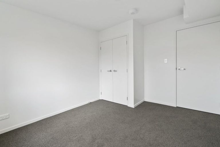 Photo of property in 1m/4045 Great North Road, Glen Eden, Auckland, 0602