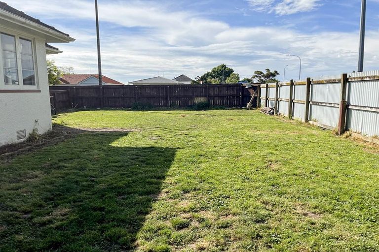 Photo of property in 660 Featherston Street, Roslyn, Palmerston North, 4414