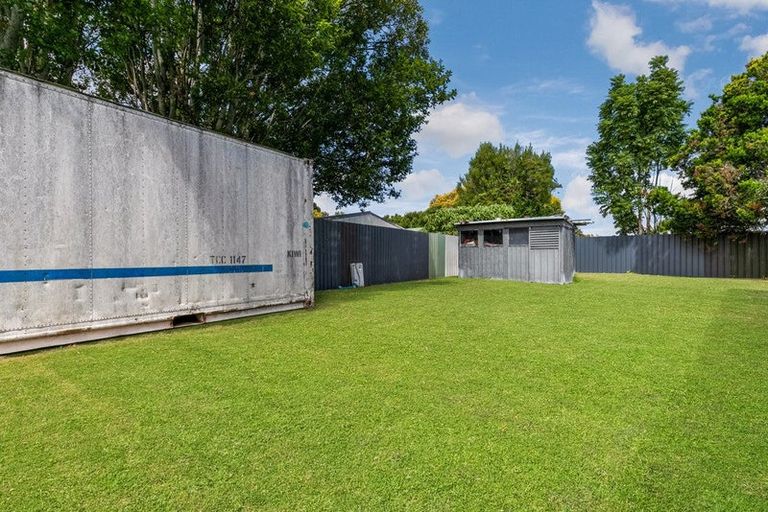 Photo of property in 14 Salas Place, Papakura, 2110