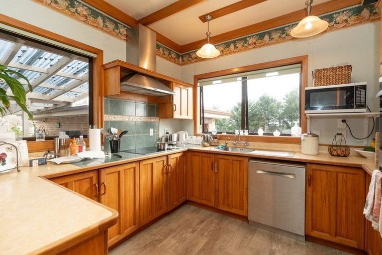 Photo of property in 802 Tuhikaramea Road, Ngahinapouri, Hamilton, 3290