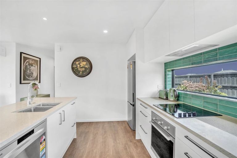 Photo of property in 43 Avanda Avenue, Rolleston, 7615