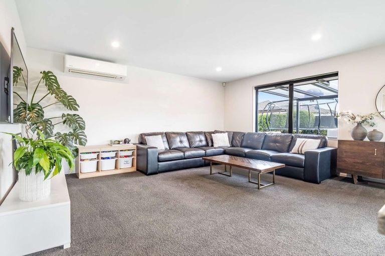 Photo of property in 11 Exeter Lane, Rolleston, 7614