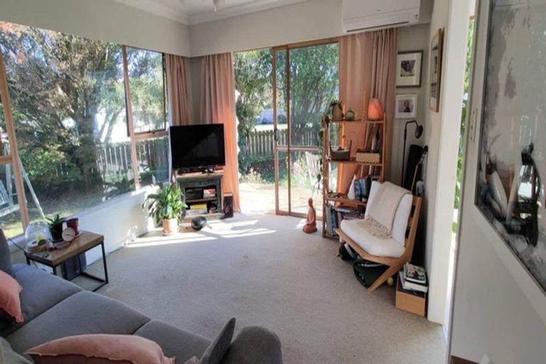 Photo of property in 1 Sunshine Rise, Raglan, 3225
