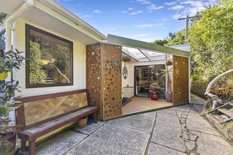 Photo of property in 37 Porterfield Street, Macandrew Bay, Dunedin, 9014