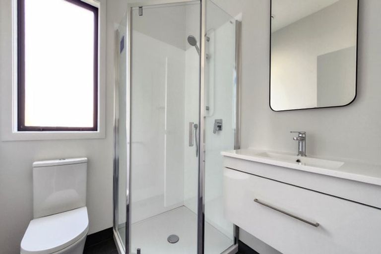 Photo of property in 36 Hokioi Drive, Kenepuru, Porirua, 5022