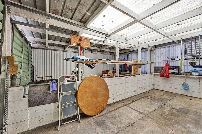 Photo of property in 26 High Street East, Waitara, 4320