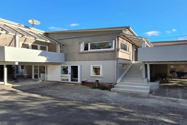 Photo of property in 1/22 Northumberland Avenue, Belmont, Auckland, 0622