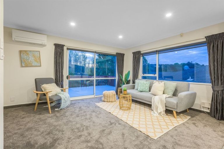 Photo of property in 44 Sailmaker Close, Whitby, Porirua, 5024