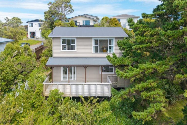 Photo of property in 41 Lomita Road, Johnsonville, Wellington, 6037