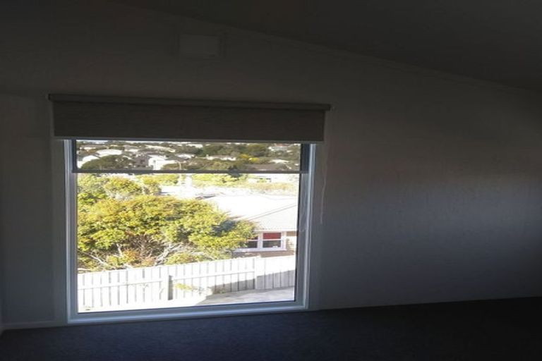 Photo of property in 33c Bracken Road, Paparangi, Wellington, 6037