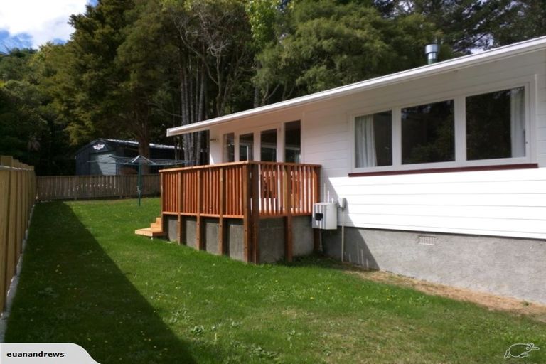 Photo of property in 2/54 Akatarawa Road, Brown Owl, Upper Hutt, 5018