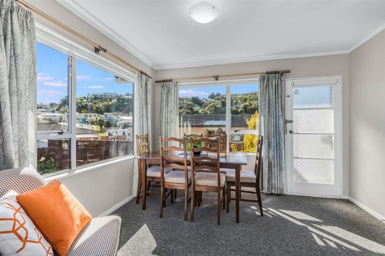 Photo of property in 6b Yarrow Place, Papakowhai, Porirua, 5024