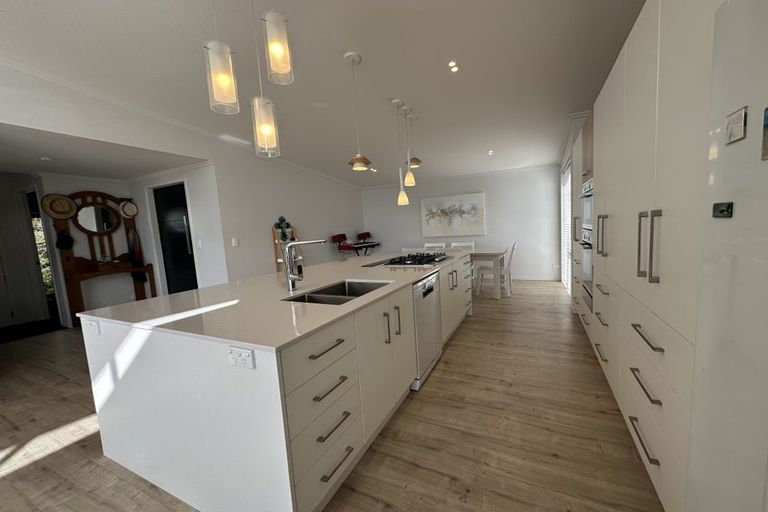 Photo of property in 25 Totara Heights Way, Paihia, 0200