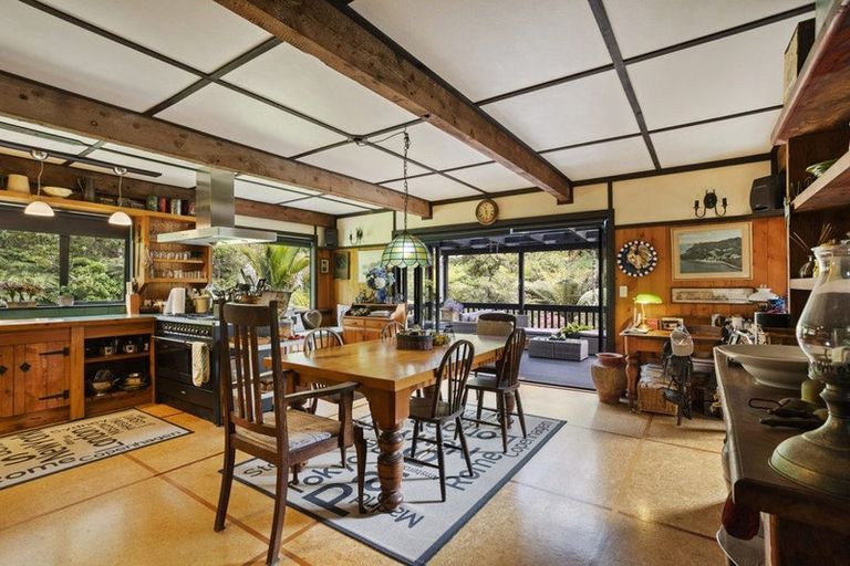 Photo of property in 35 Whatipu Road, Huia, Auckland, 0604