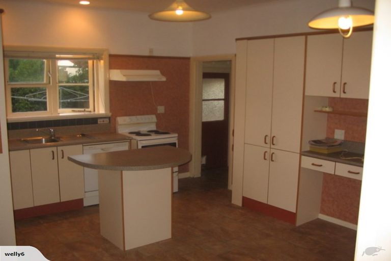 Photo of property in 1 Riverside Drive, Waiwhetu, Lower Hutt, 5010