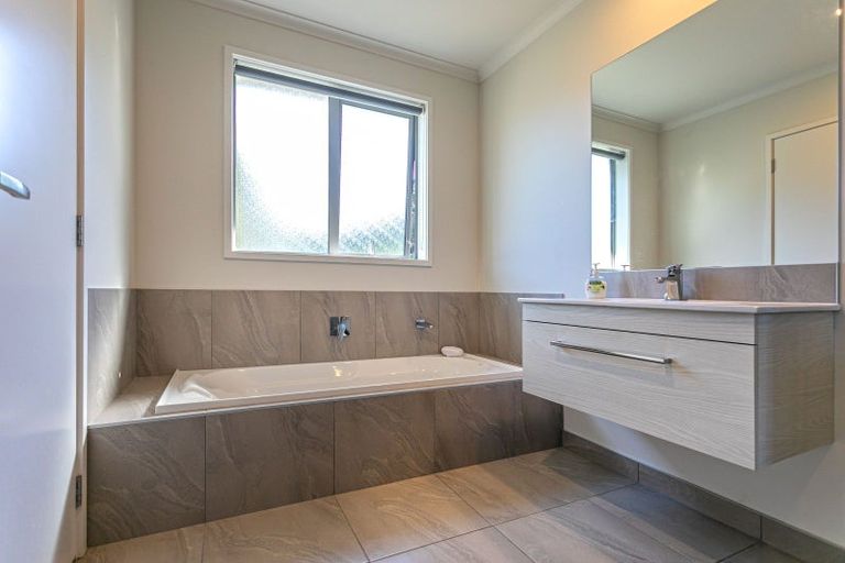 Photo of property in 2886 Long Bay Road, Wyuna Bay, Coromandel, 3581