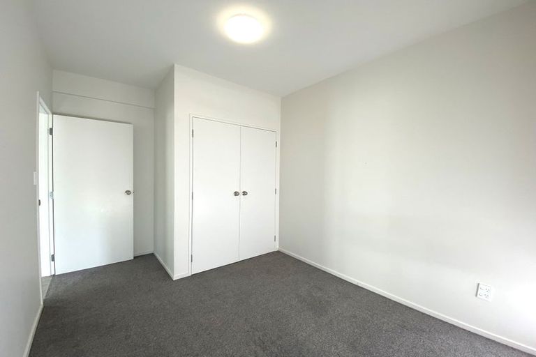 Photo of property in 271 Royal Road, Massey, Auckland, 0614