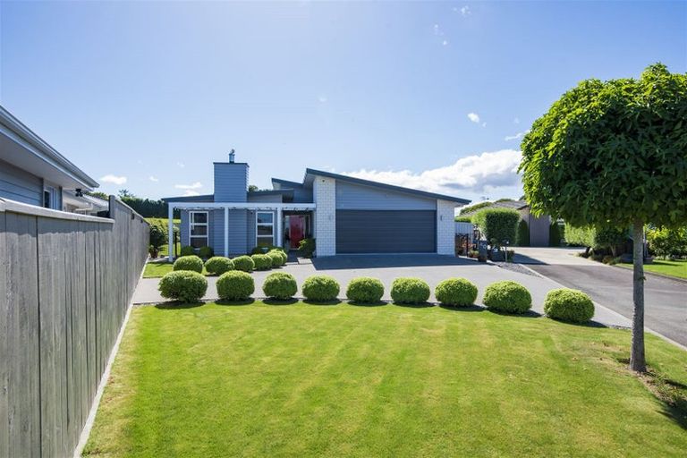 Photo of property in 40 Okarito Avenue, Levin, 5510