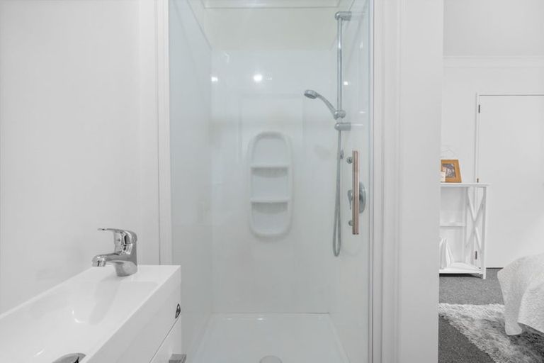 Photo of property in 3b Lloyd Drive, Nawton, Hamilton, 3200