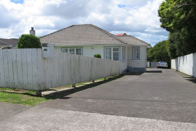 Photo of property in 2/97 Station Road, Papatoetoe, Auckland, 2025