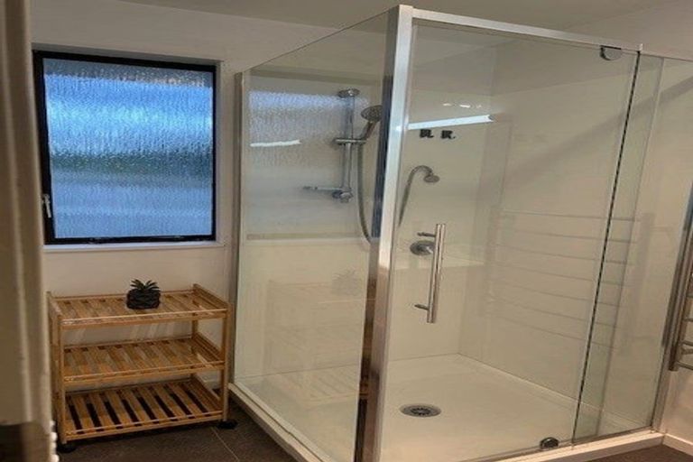 Photo of property in 14a Newington Road, Henderson, Auckland, 0612