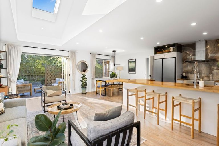 Photo of property in 7a Sequoia Place, Parklands, Christchurch, 8083