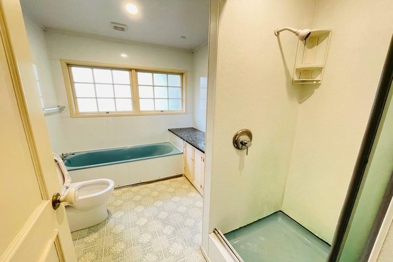 Photo of property in 68 Henwood Road, Taupaki, Henderson, 0782