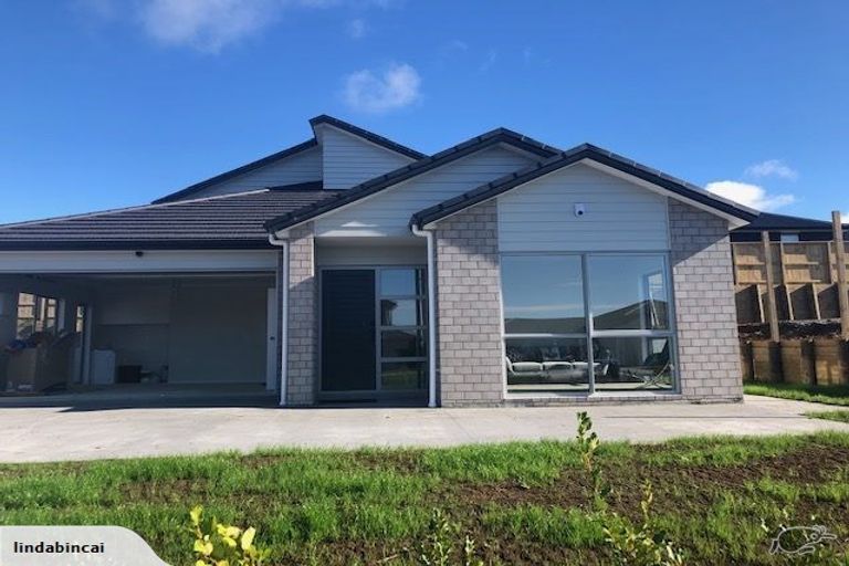 Photo of property in 19 Thomason Crescent, Pokeno, 2402