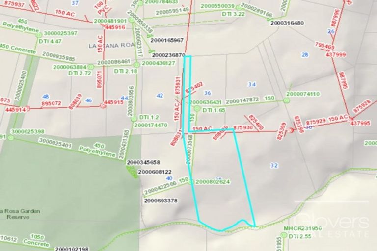 Photo of property in 38 Lantana Road, Green Bay, Auckland, 0604