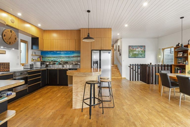 Photo of property in 21 Primrose Street, Raglan, 3225