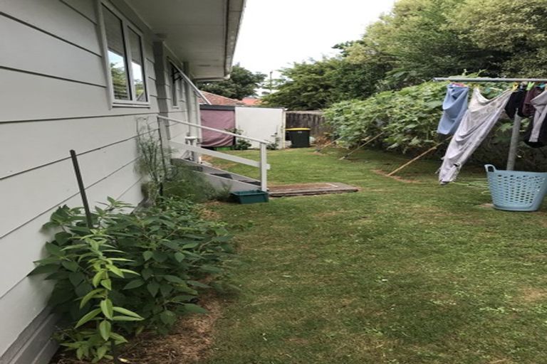 Photo of property in 2 Frank Hewitt Street, Pukekohe, 2120