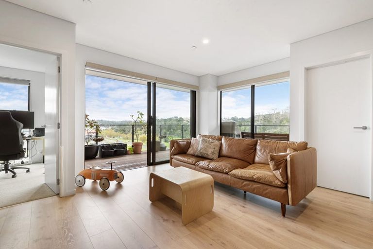 Photo of property in 416/3 Kaipiho Lane, Albany, Auckland, 0632