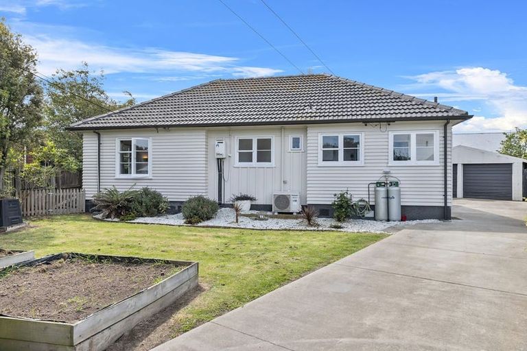 Photo of property in 12 Braemar Place, Avonside, Christchurch, 8061