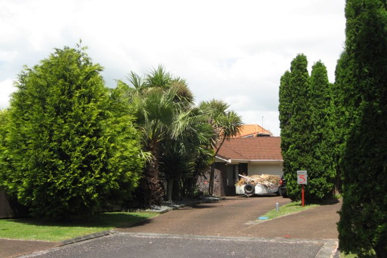 Photo of property in 7 Carlinka Place, Conifer Grove, Takanini, 2112