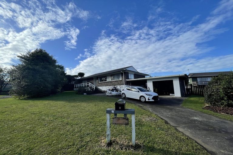 Photo of property in 9 Sirius Place, Botany Downs, Auckland, 2010