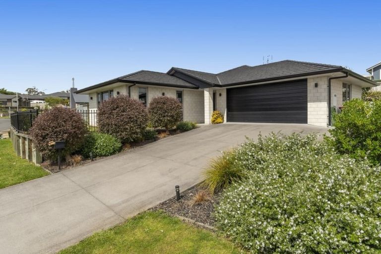 Photo of property in 46 Mortlake Heights, Pyes Pa, Tauranga, 3112