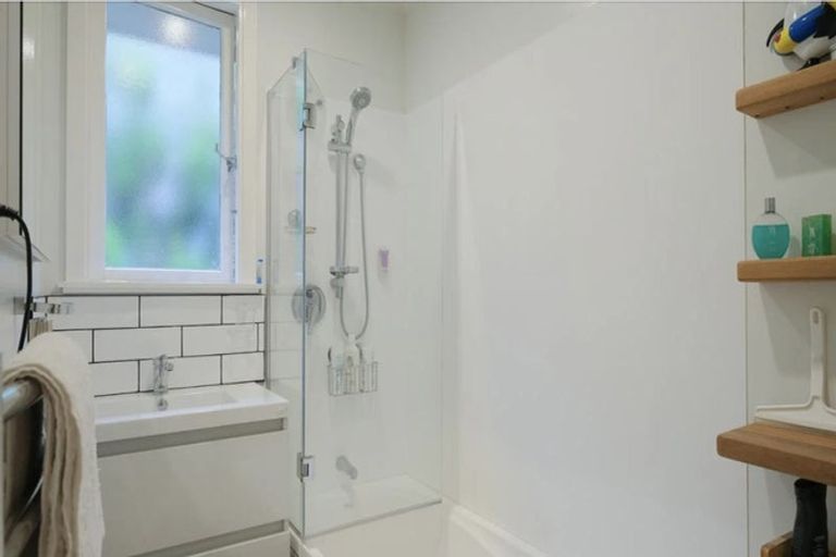 Photo of property in 16 Forfar Street, Clyde Hill, Dunedin, 9011