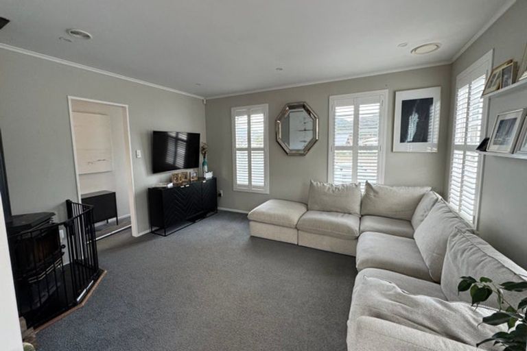 Photo of property in 2 Karamea Grove, Wainuiomata, Lower Hutt, 5014