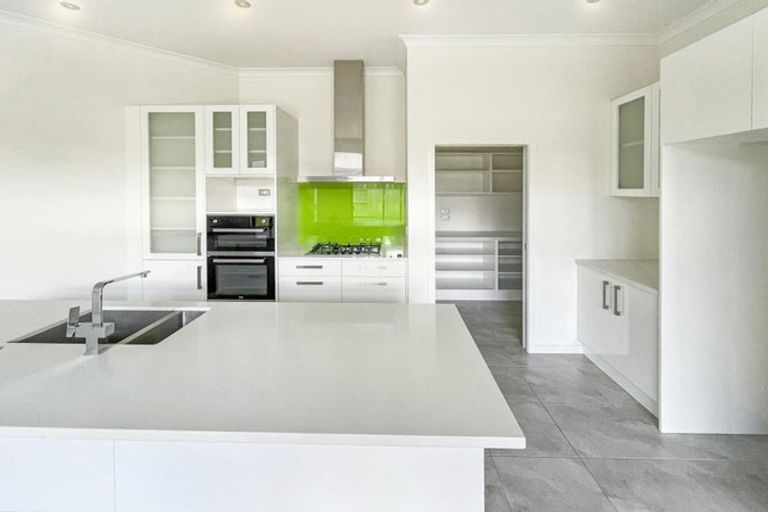 Photo of property in 16 Helen June Avenue, Flagstaff, Hamilton, 3210