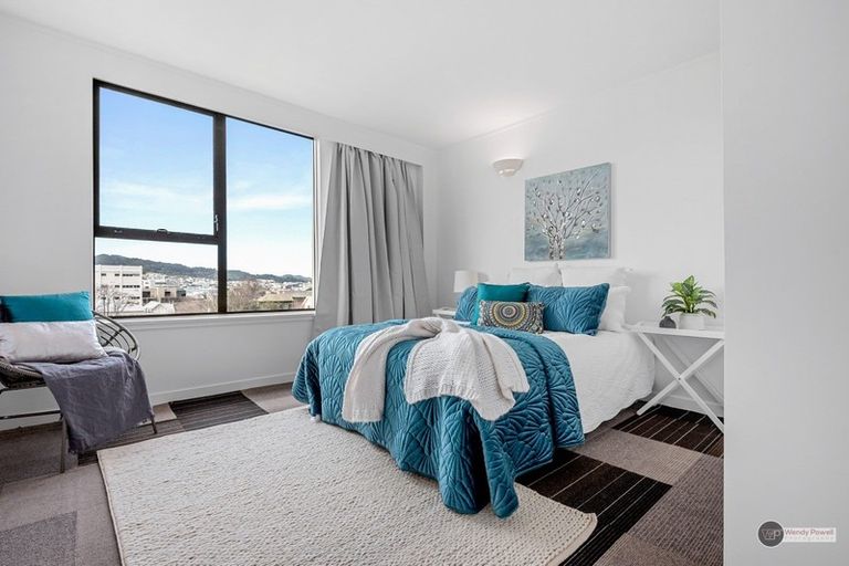 Photo of property in Hobson Court Flats, 47/70 Hobson Street, Thorndon, Wellington, 6011