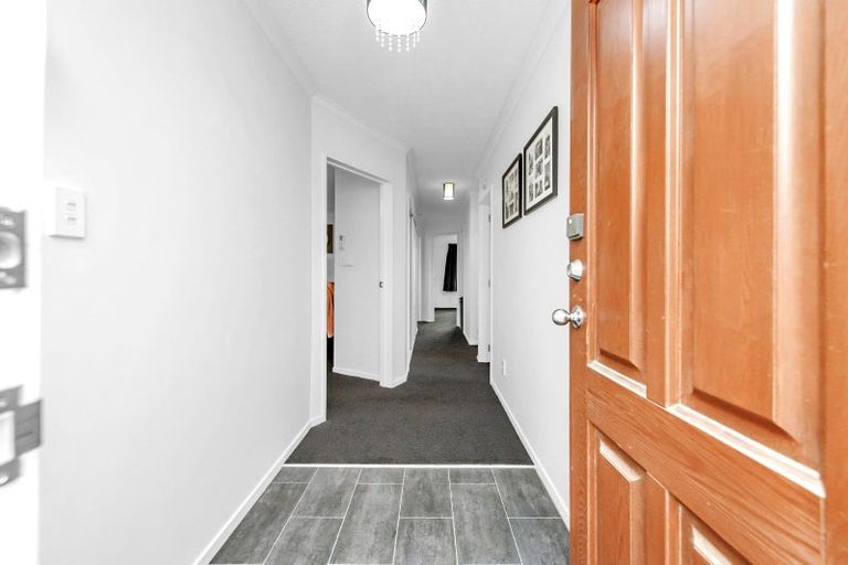 Photo of property in 5 Peel Close, Rolleston, 7614