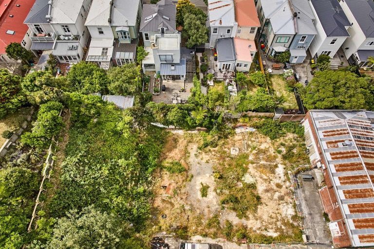 Photo of property in 305a Mansfield Street, Newtown, Wellington, 6021