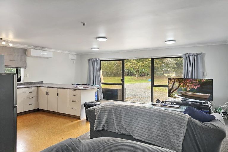 Photo of property in 114 Arapaepae Road, Levin, 5510