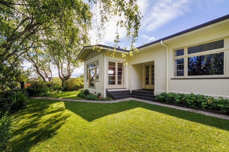 Photo of property in 6 Ascot Street, Hokowhitu, Palmerston North, 4410