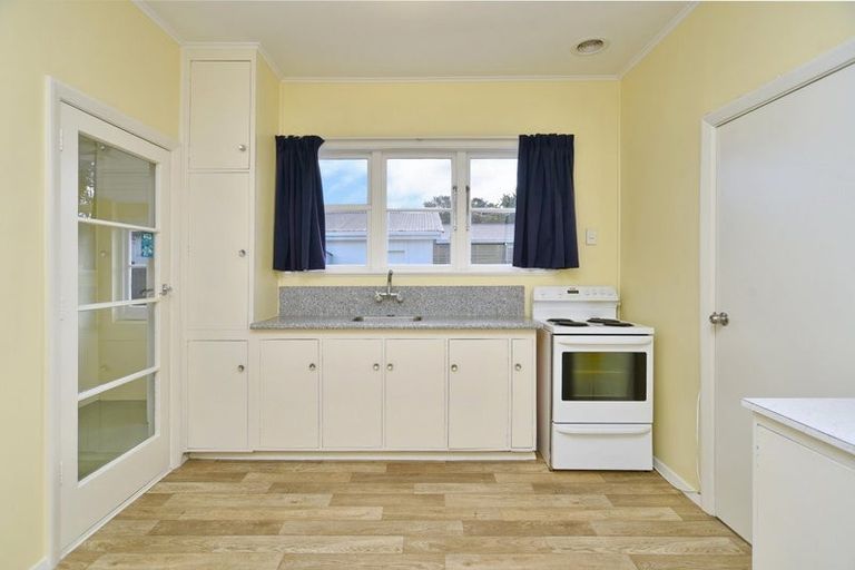 Photo of property in 2/50 Radley Street, Woolston, Christchurch, 8023