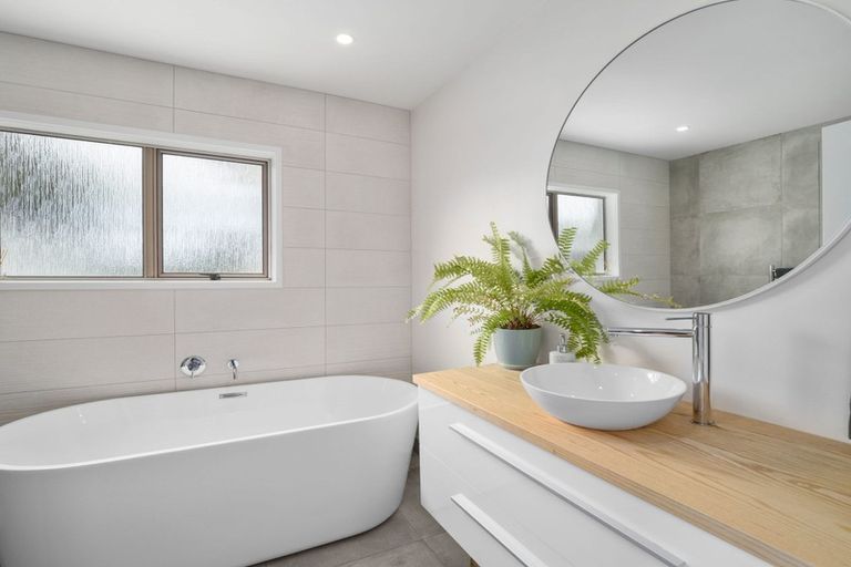 Photo of property in 36 Scott Road, Stanmore Bay, Whangaparaoa, 0932