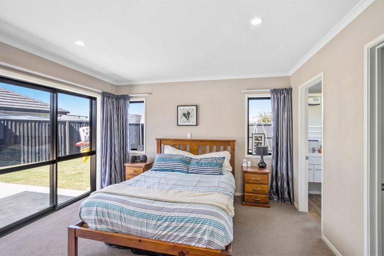 Photo of property in 16 Wootton Place, Kaiapoi, 7630