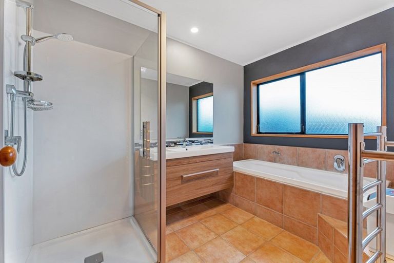 Photo of property in 47 Palmyra Way, Half Moon Bay, Auckland, 2012