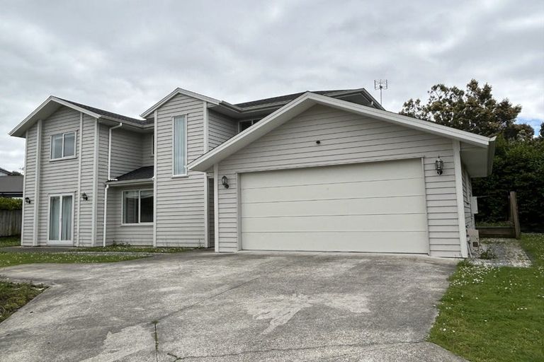 Photo of property in 67 Pickaberry Avenue, Karaka, Papakura, 2113